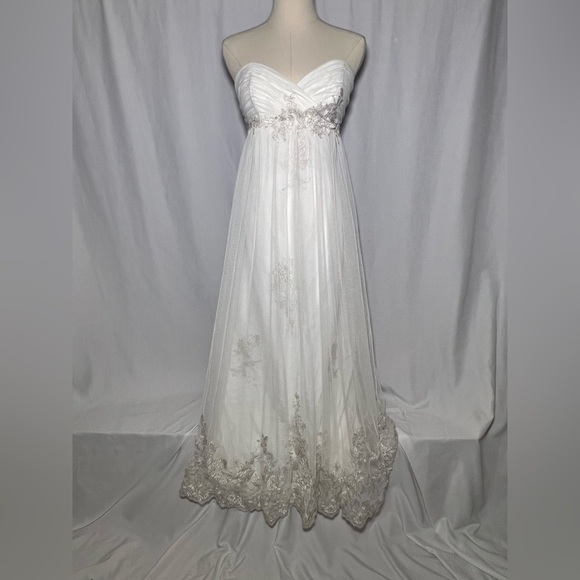 WTOO by Watters Marguerite Wedding Dress | 8 - Picture 6 of 12